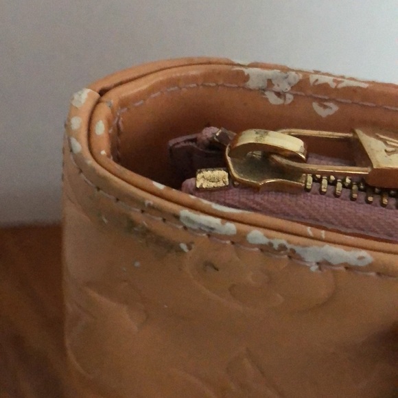 Louis Vuitton Imperfect Yellow Vernis Shoulder Tote Bag GUC - Picture 10 of 13